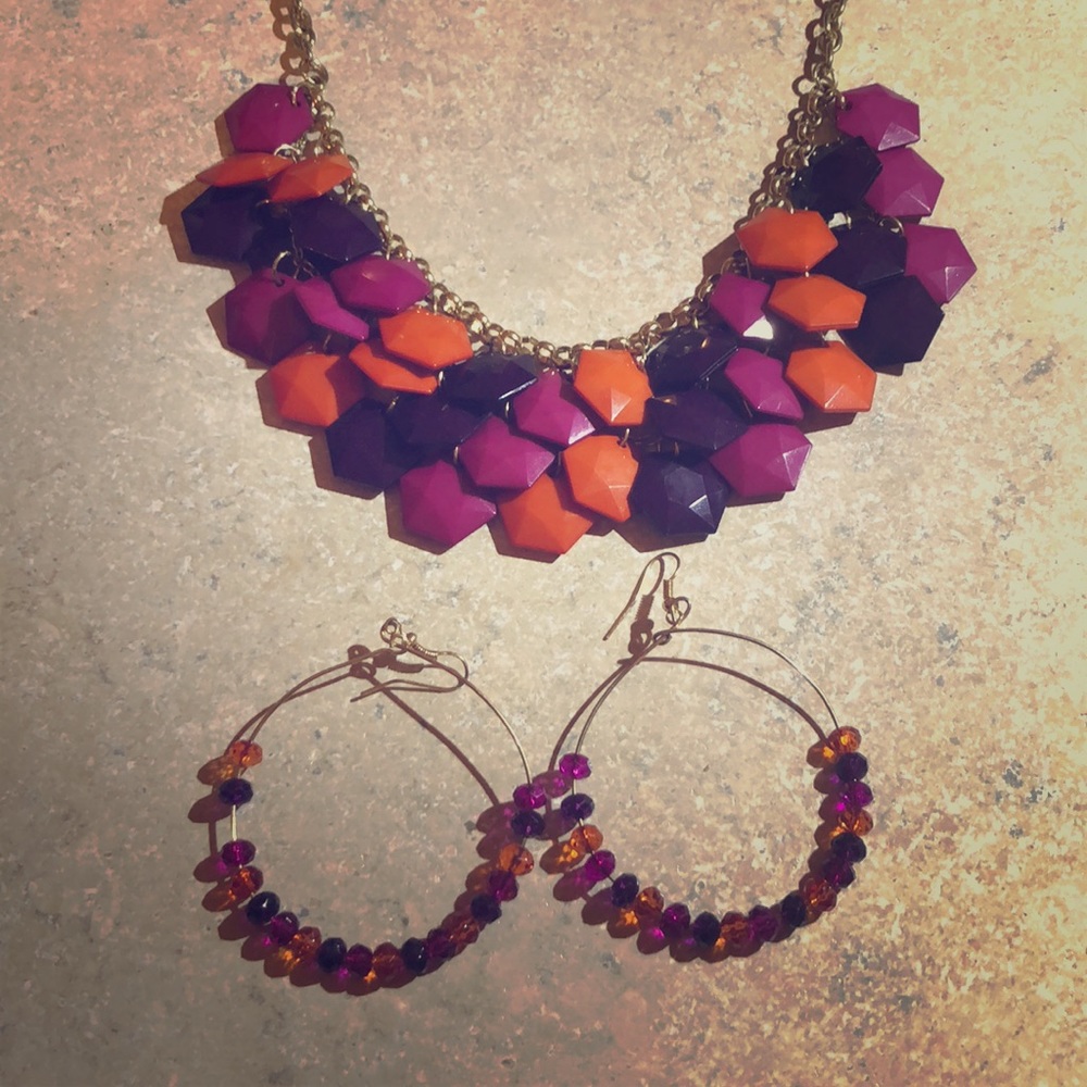 Necklace earring set